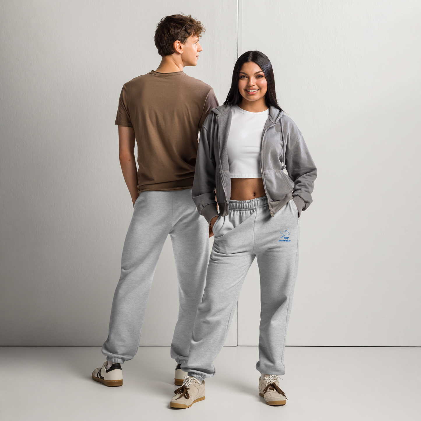 Joggers in grey